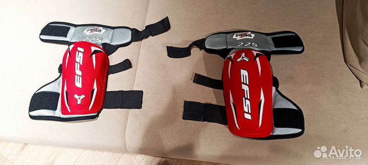 Налокотники хоккейные sr l