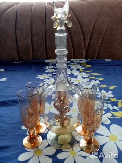 Графин и пять рюмочек