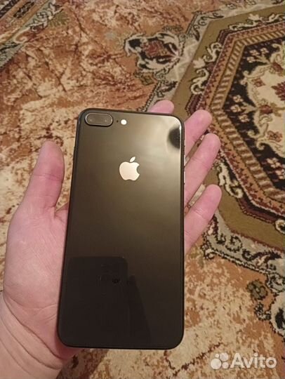 iPhone 8 Plus, 64 ГБ