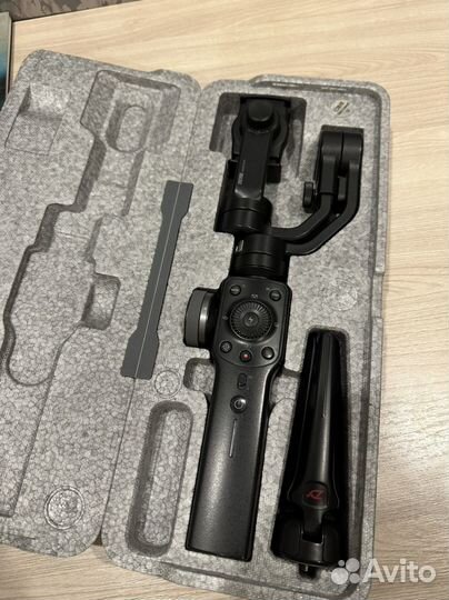 Стабилизатор для смартфона Zhiyun Smooth 4