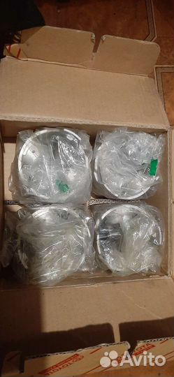 Комплект поршней двигателя Toyota 2L STD