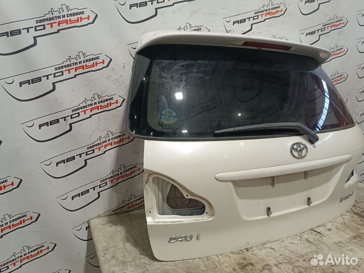 Дверь задняя toyota avensis verso ipsum ACM21W ACM26W 6700544900 белый, 042 TE070