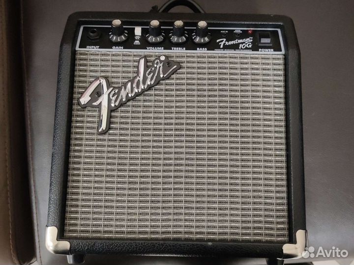 Гитарный комбоусилитель fender