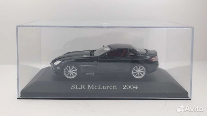 Mercedes SLR McLaren 2004 Модель автомобиля 1:43