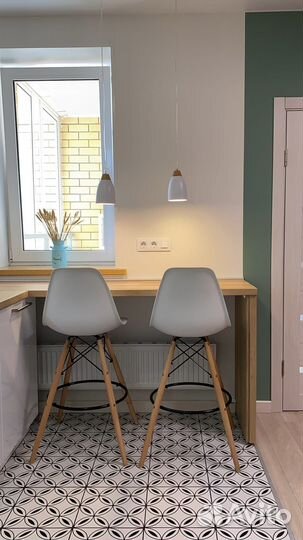 Угловая кухня под потолок на заказ в Омске