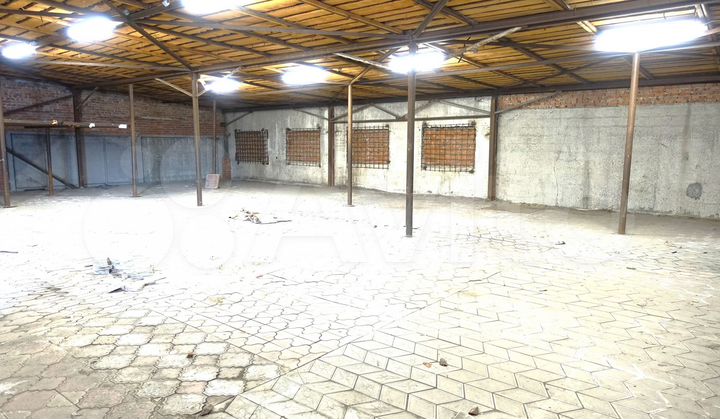 Склад, 335 м²
