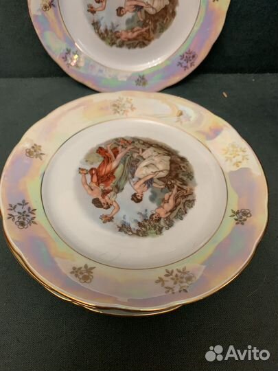 Столовые тарелки 