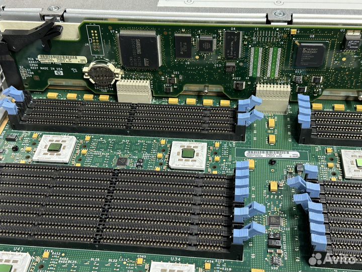 Материнская плата Superdome SX2000 Itanium 2