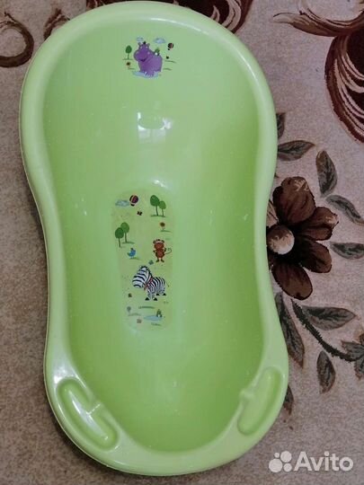 Ванночка для купания с горкой