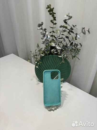 Чехол на iPhone 13 pro