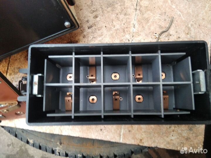 Зарядка для аккумуляторных батареек r20