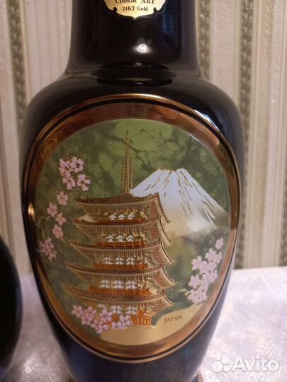 Фарфоровые вазы Япония