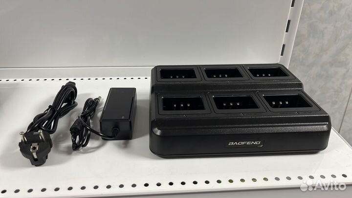 Зу стакан для 6 раций Baofeng UV-5R