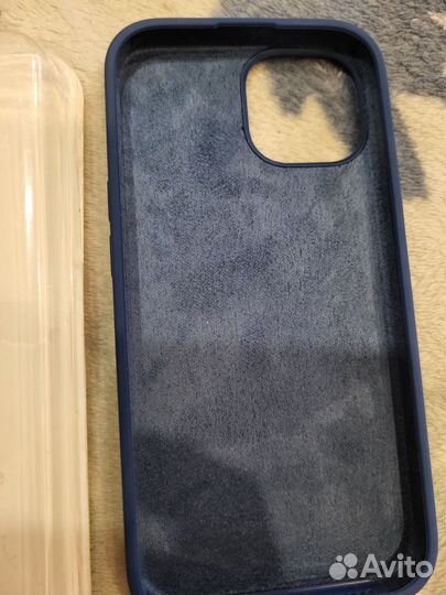 Чехол на iPhone 15