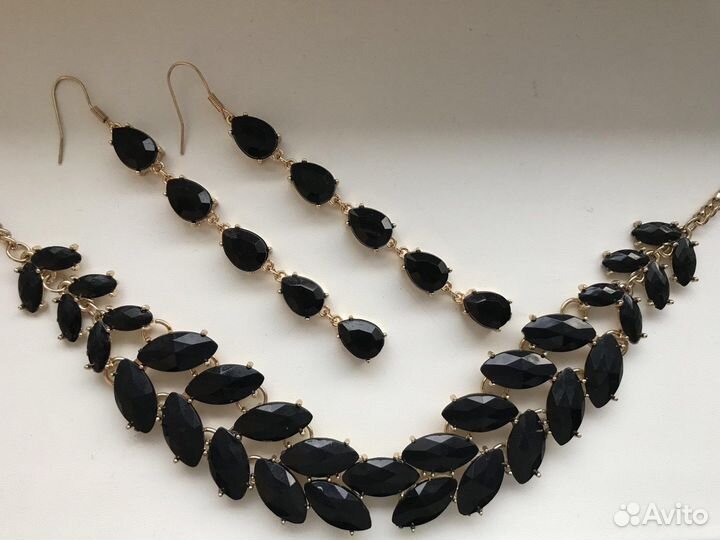 Ожерелье и серьги