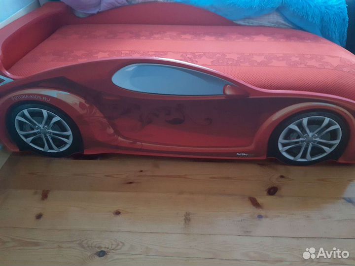 Кровать машина