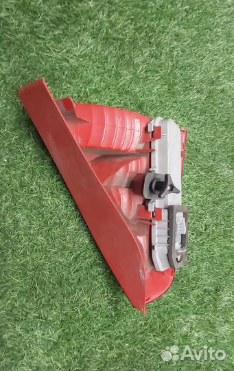 Фонарь задний правый Renault Clio 2 рест