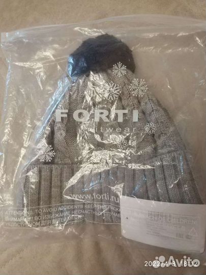 Шапка новая женская