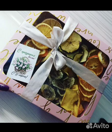 Мясные снеки и фруктовые чипсы