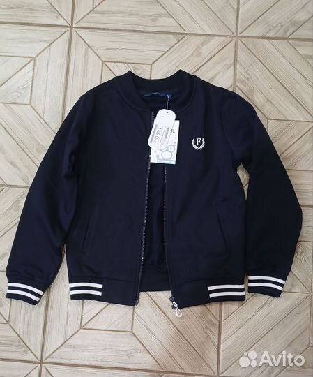 Жакет бомбер на мальчика 128 размер