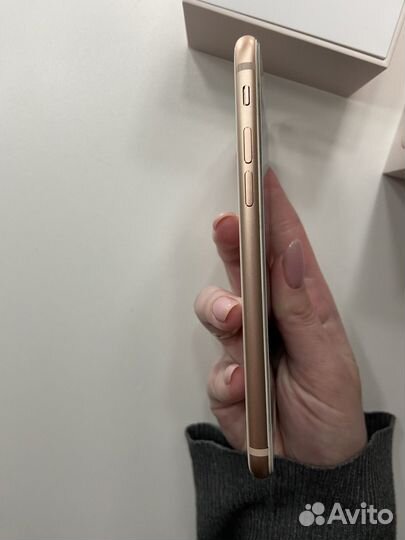 iPhone 8, 128 ГБ