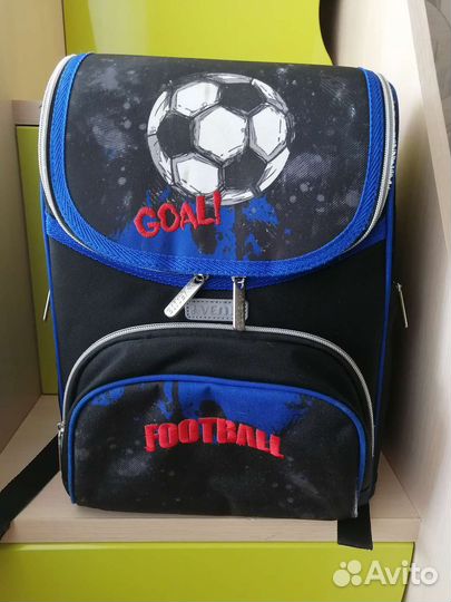 Школьный рюкзак