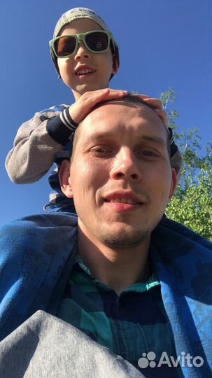 Сотрудник пункта выдачи