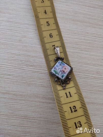 Винтажные украшения финифть,фарфор,натуральные кам
