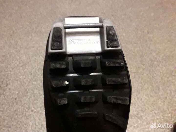 Лыжные ботинки размер 30 крепление NNN