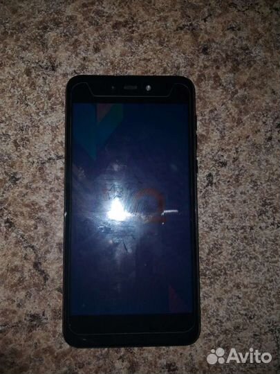 Телефон Bq-5211 strike