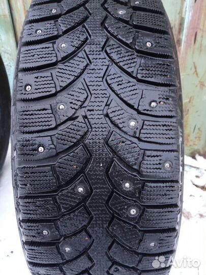 Bridgestone Blizzak Spike-01 195/65 R15