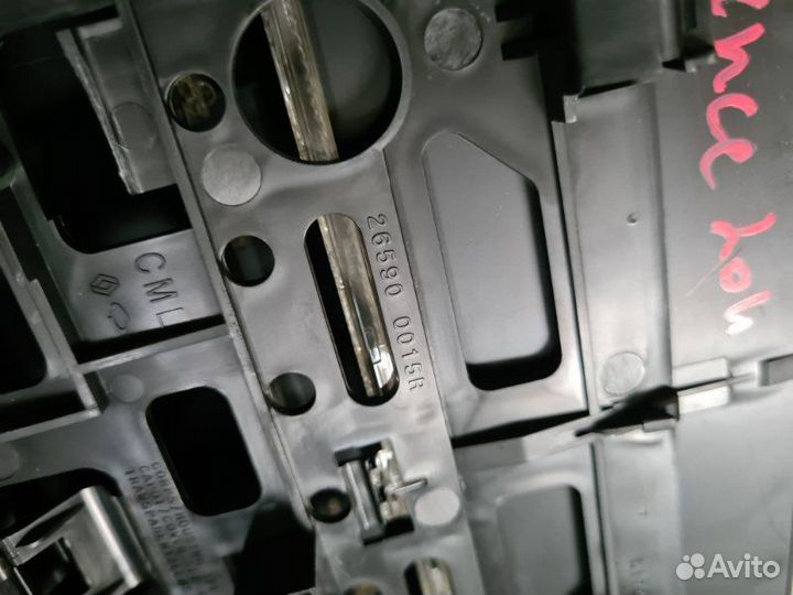 Стоп-сигнал Renault Fluence седан M4R 2011