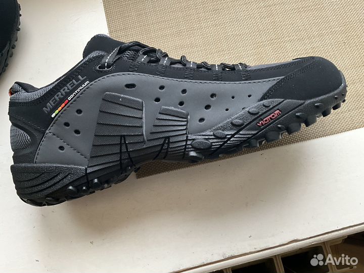 Мужские кроссовки merrell