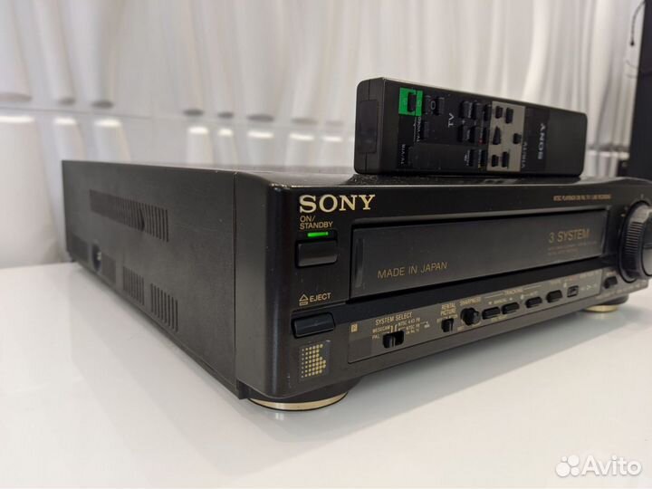 VHS видеомагнитофон Sony XR9