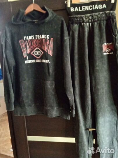 Спортивный костюм женский balenciaga