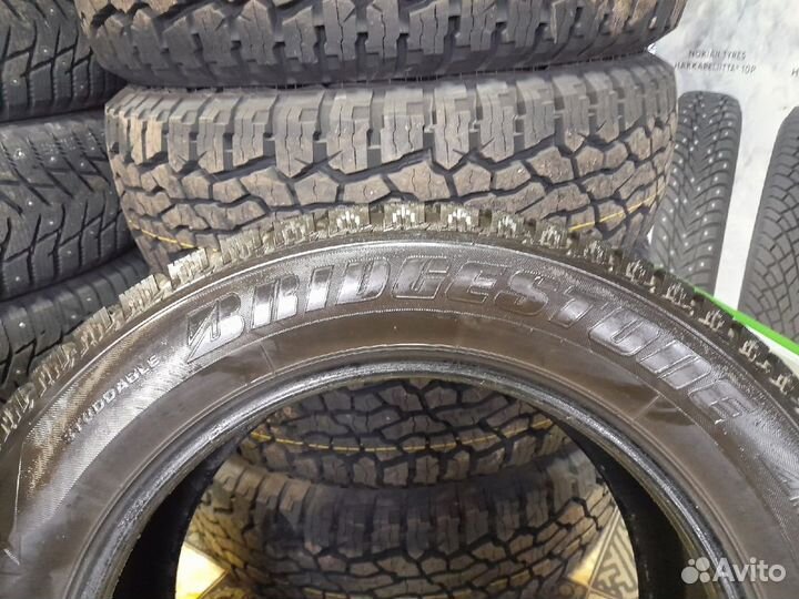 Bridgestone Ice Cruiser 7000 205/60 R16