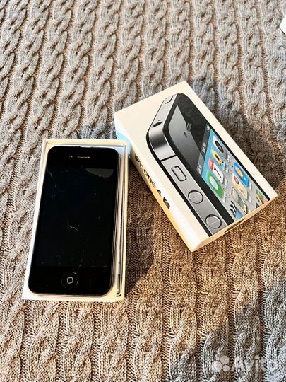 iPhone 4S, 16 ГБ