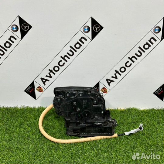 Замок двери передний левый Bmw 5-Series G30