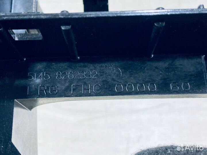 Рамка магнитолы Land Rover Range Rover LM M62B44