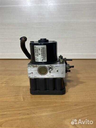 Блок управления тормозами/насос ABS Ford Fiesta