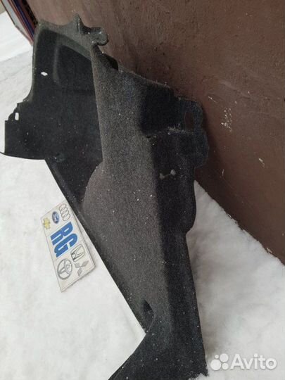 Обшивка багажника задняя левая Skoda Rapid 1.2 CBZ