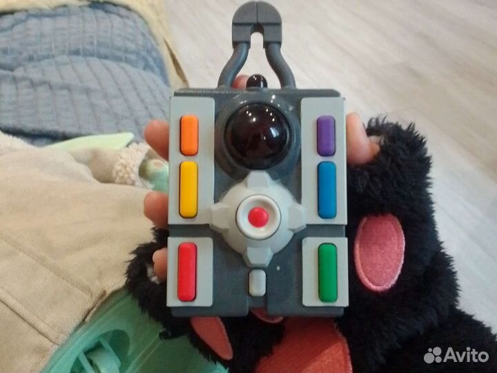 Star wars Бэйби йода на пульте