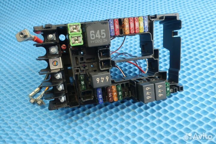 Блок предохранителей VW Golf 7 5Q0937125A