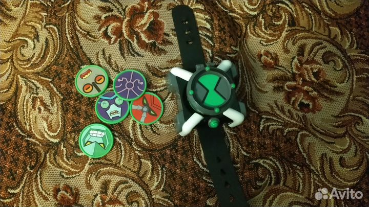 Игрушки часы Бен Тен,магнитный конструктор