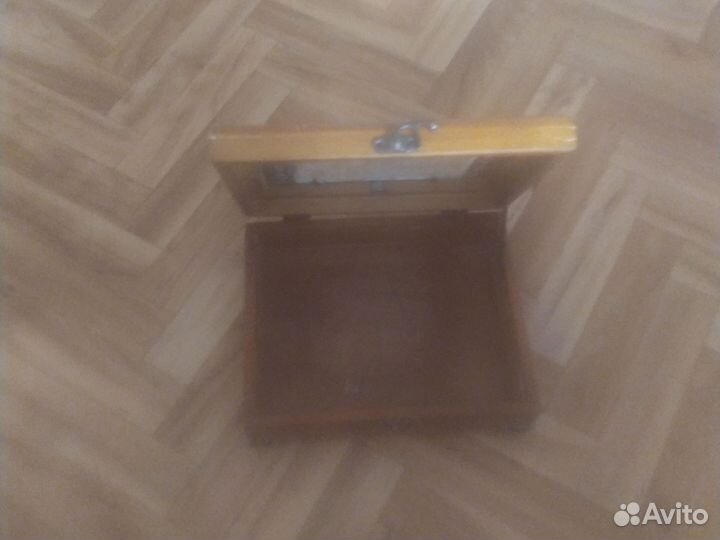 Шкатулка старинная деревянная