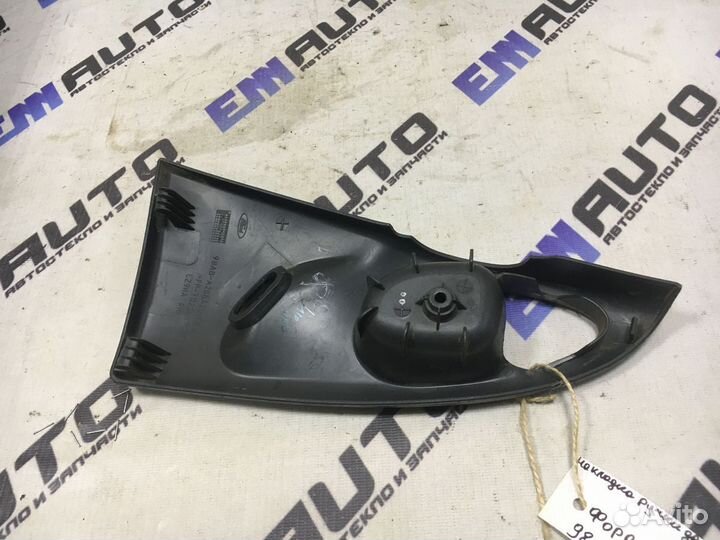 Накладка ручки двери задней правой Форд Фокус 1