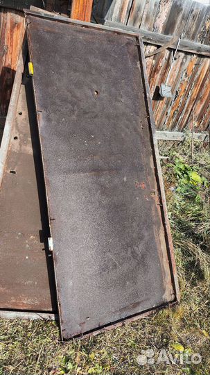 Металлическая дверь бу