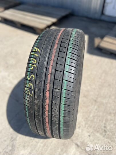 Pirelli Cinturato P7 235/40 R19