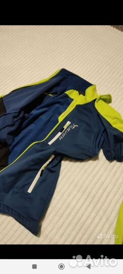 Лыжная разминочная куртка, рукава можно отстегнуть