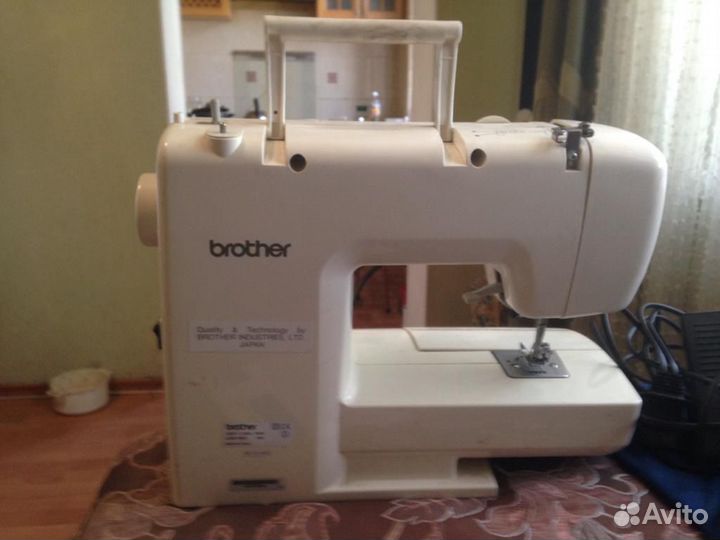 Швейная машина Brother